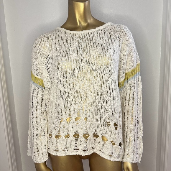 Fate Tops - NWT Women’s FATE Fall Winter Striped Knitted Hole Sweater Top Sz Small